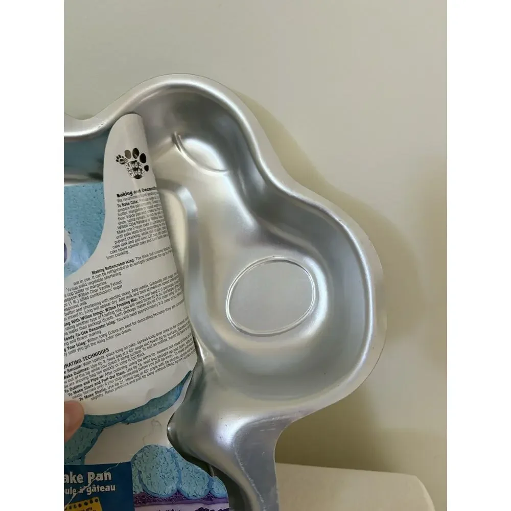 Vintage Wilton Blue's Clues Cake Pan w/Decorating Instructions 2003 Metal